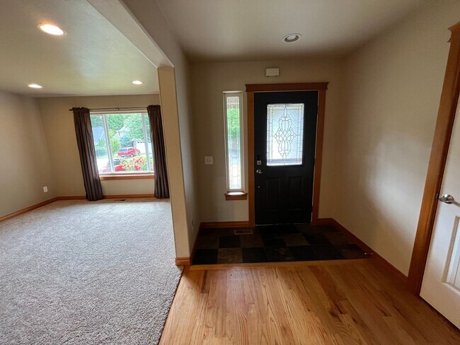 Foto del edificio - 1661 Fruitland Dr