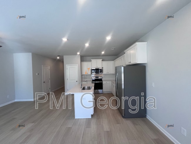 Foto del edificio - 447 Payne Dr