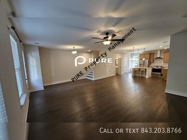 Building Photo - Park Circle Home AVAILABLE NOW!!