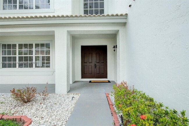 Building Photo - 1127 SW 104th Way