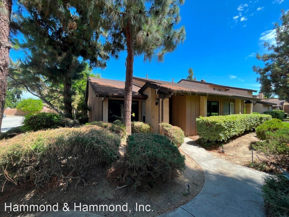 Foto principal - 2 br, 2 bath House - 20025 Community St. #47