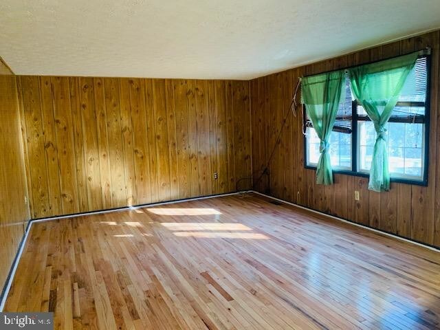 Building Photo - 13629 Hobart Dr