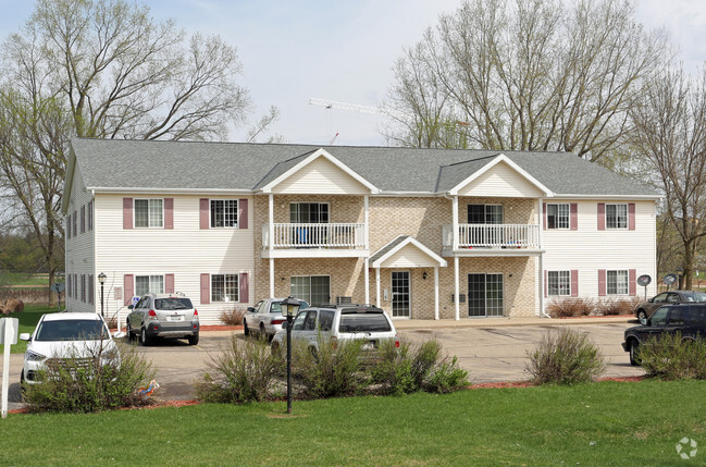 Foto del edificio - WOODSIDE VILLAGE APARTMENTS