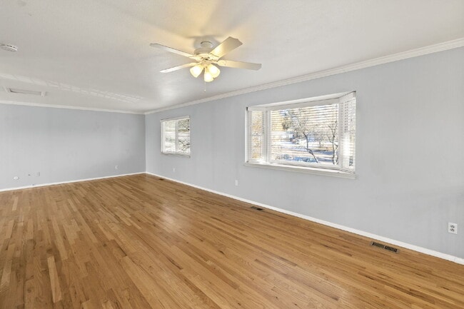 Building Photo - 304 Cielo Vista St