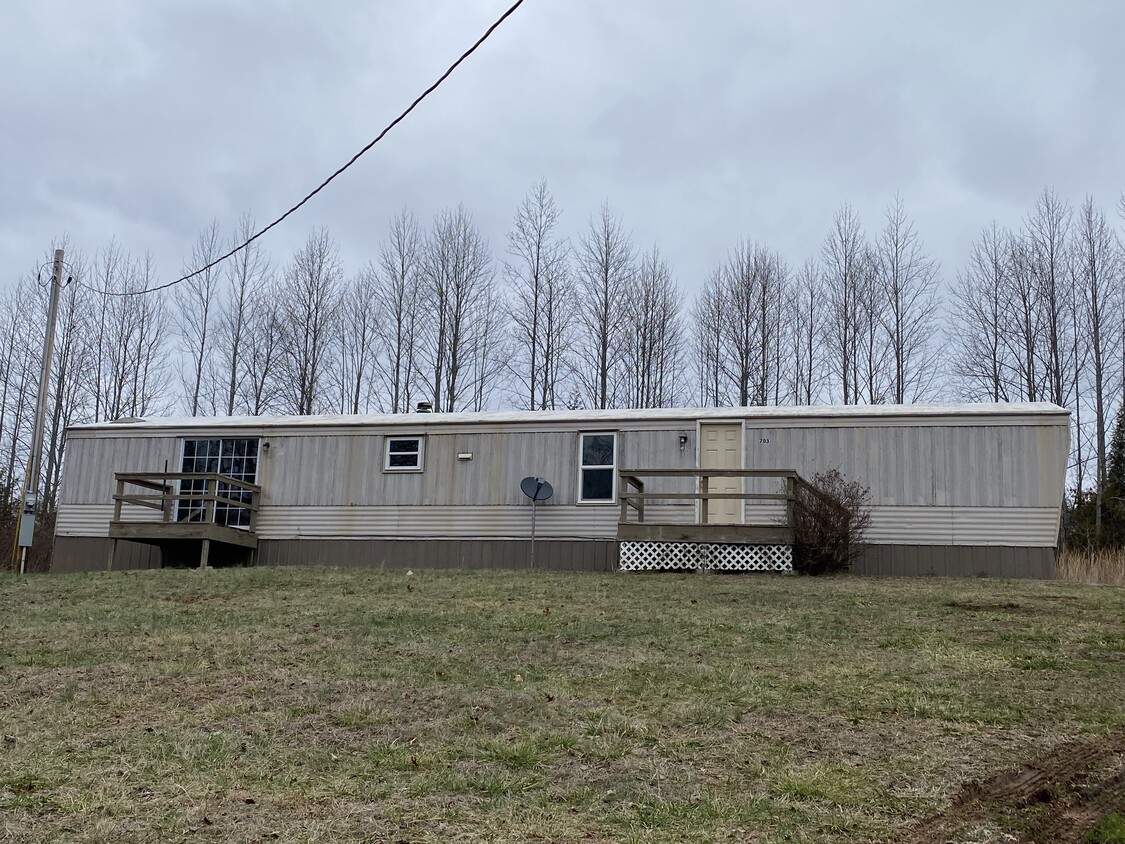 Primary Photo - 7033 J D Randolph Rd