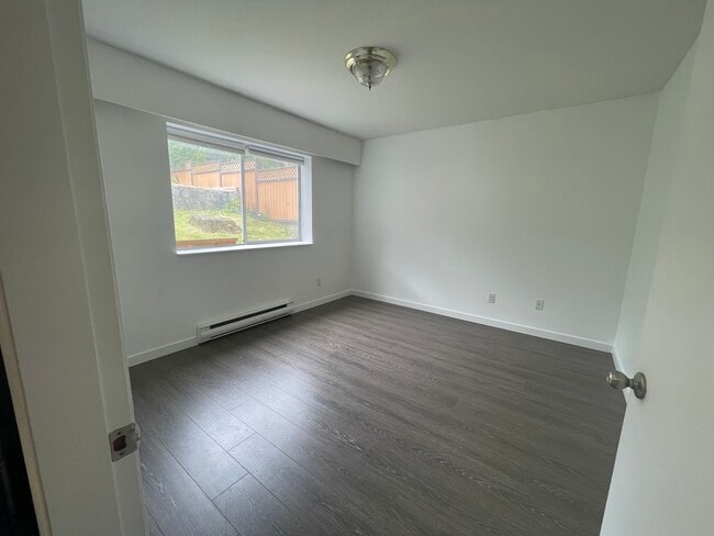 Building Photo - 1014 Dory St