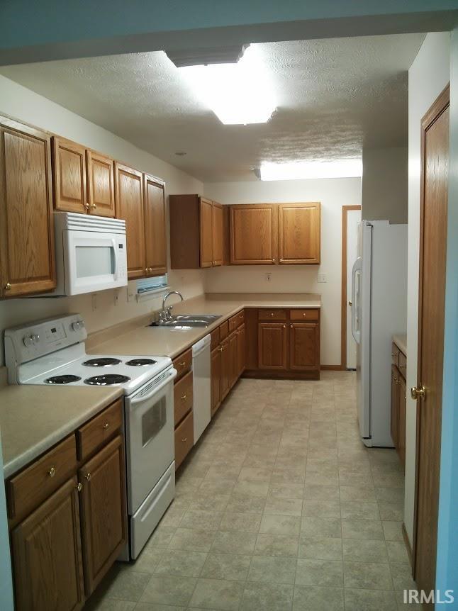 Building Photo - 24 Cabernet Ct