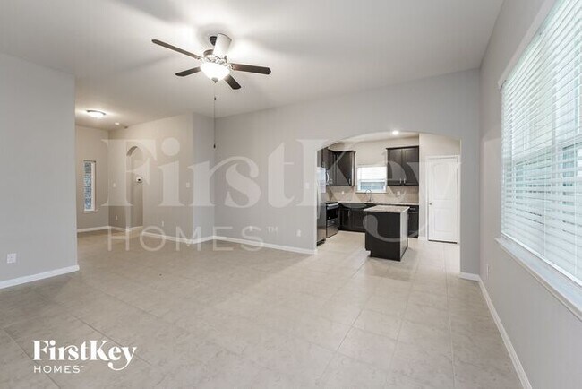Foto del edificio - 21218 Opal Oak Dr