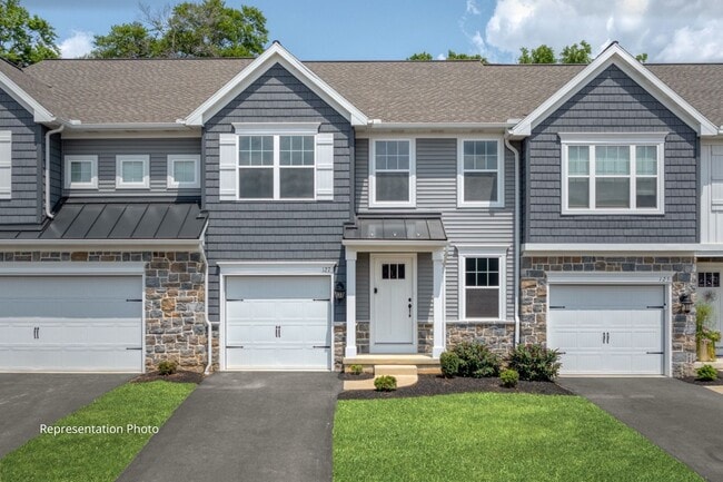 Building Photo - 145 Beech Tree Ct