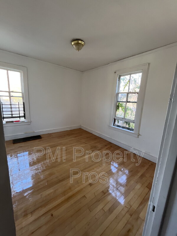 Foto del edificio - 4572 W Fond du Lac Ave