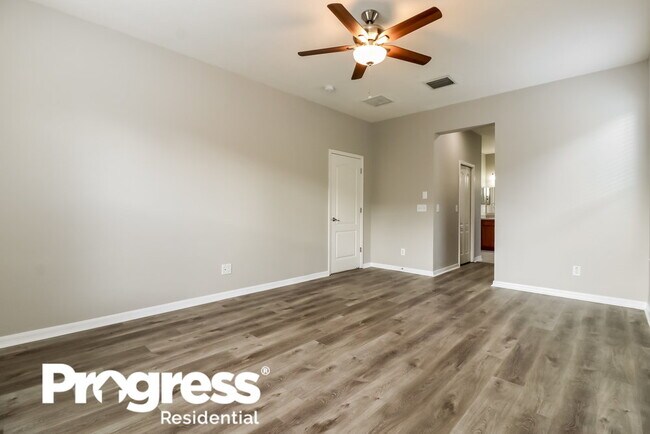 Foto del edificio - 7921 Moccasin Trail Dr