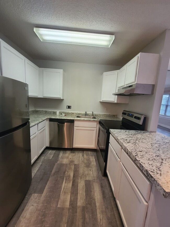 Foto del edificio - Hill Side Park Condominium