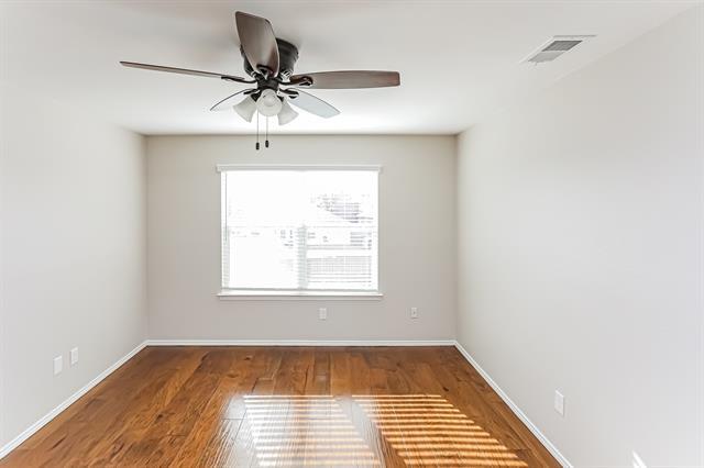 Foto del edificio - 9101 Boone Dr