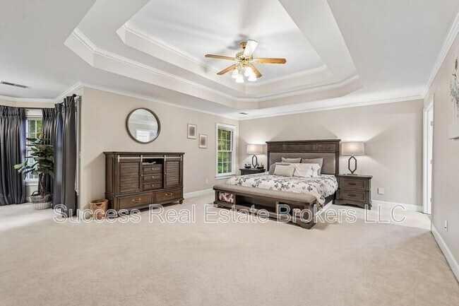 Building Photo - 3302 Greencastle Chase NE