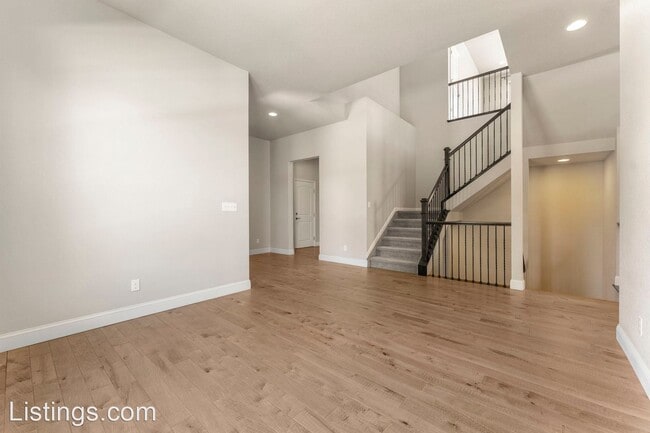 Building Photo - 3 br, 3 bath House - 2574 Skyline Ct