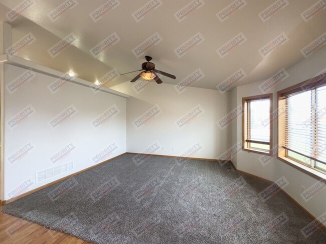 Building Photo - Gorgeous Single Family Home