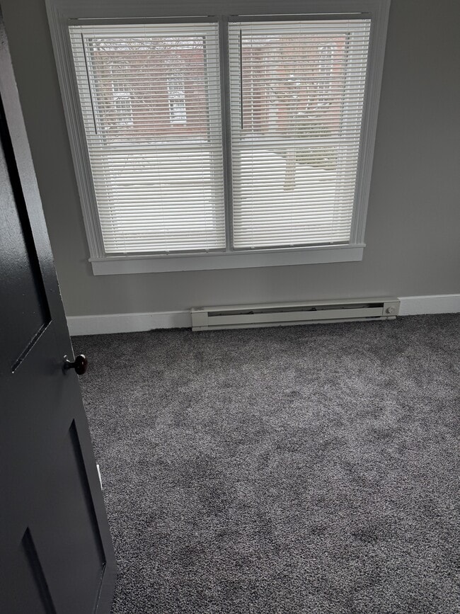 Building Photo - 50 2nd St