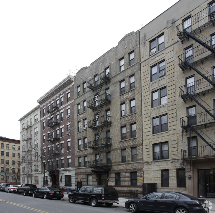 Building Photo - 216 Bradhurst Ave