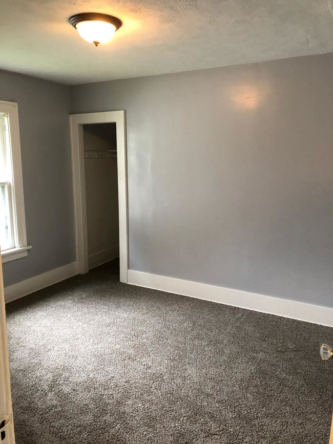 Building Photo - 1332 Bowman