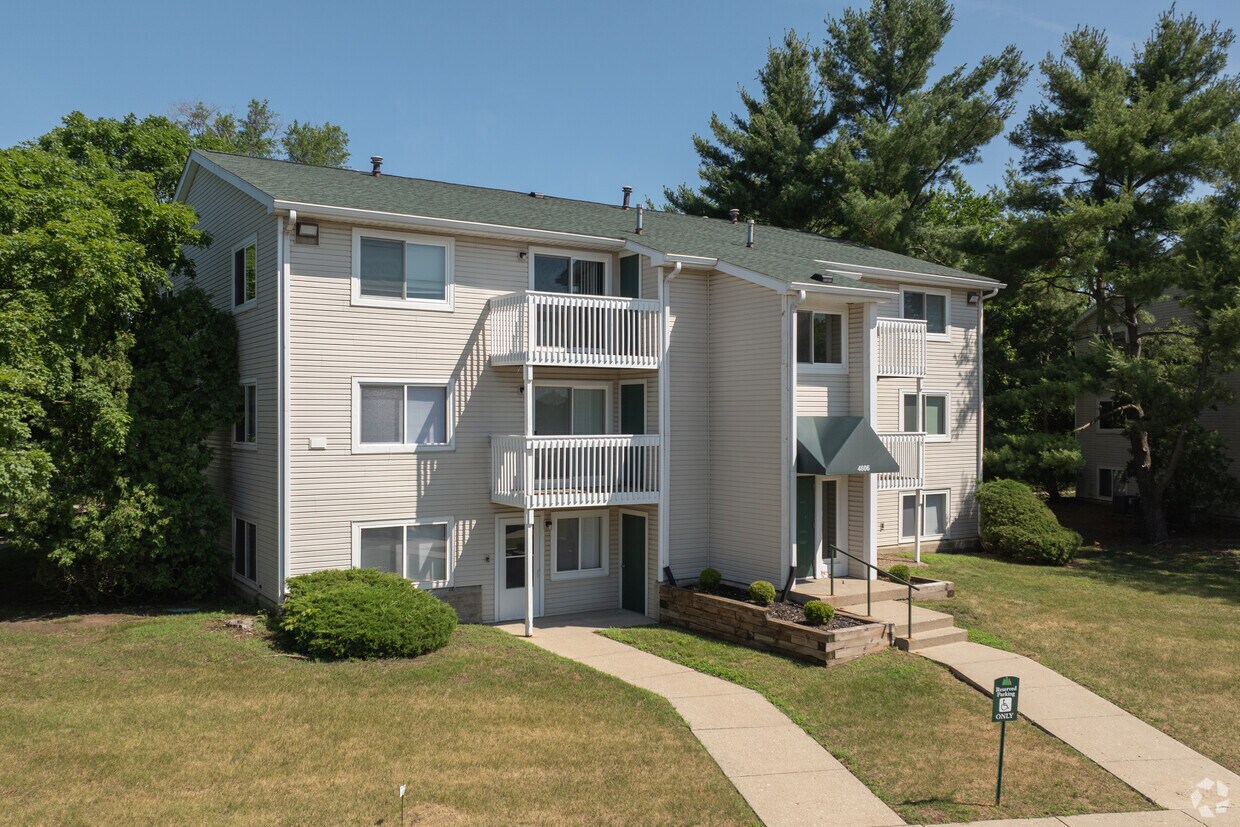 Foto principal - Cedar Trail Apartments