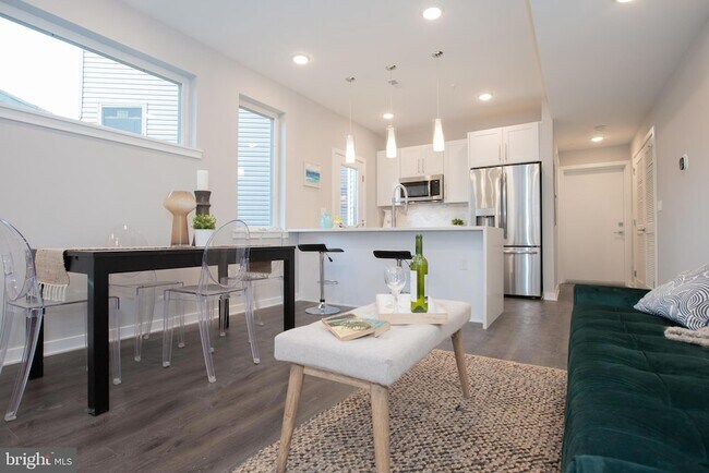 Foto del edificio - 1534 Ridge Ave