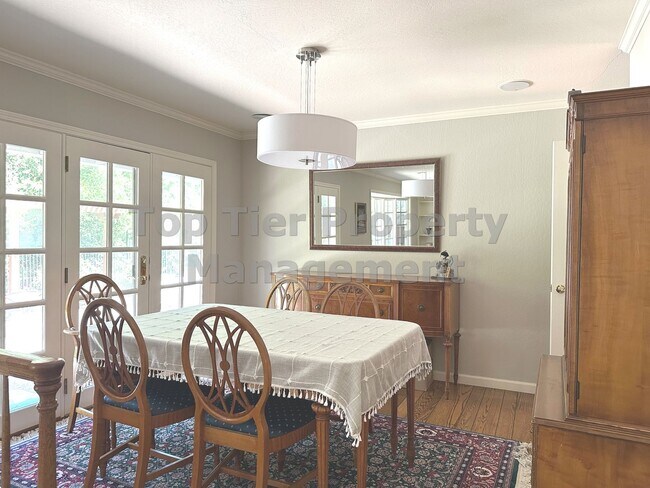 Foto del edificio - Beautiful 4 Bed, 2 Bath, 2,166 sqft Lafaye...
