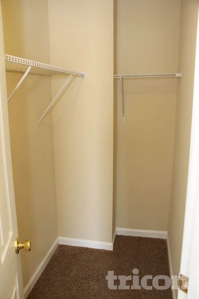 Building Photo - 524 Mountain Quail Dr