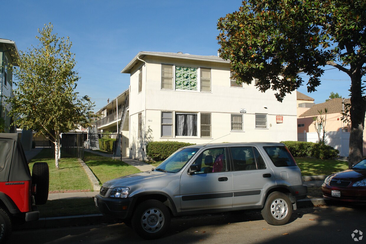 Primary Photo - 1011 E Garfield Ave