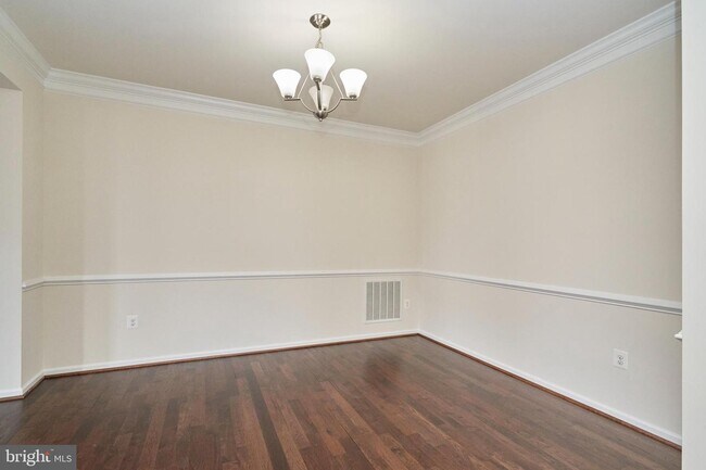 Building Photo - 23270 Hanworth St