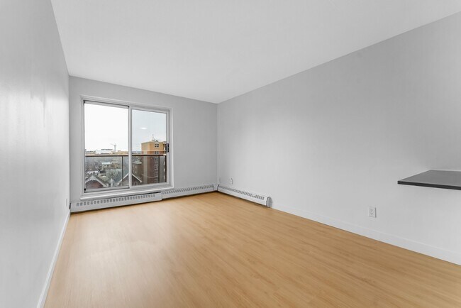 Photo du bâtiment - 145 York St