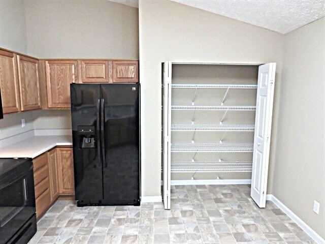 Foto del edificio - 5248 Gobel Dr