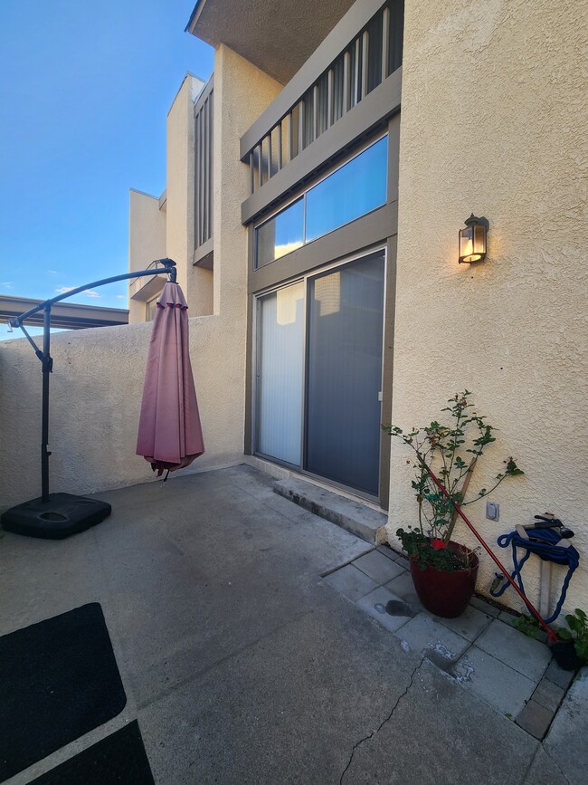 Large Private Patio - 9950 Topanga Canyon Blvd