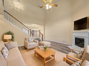 Building Photo - 1705 Massey Dr