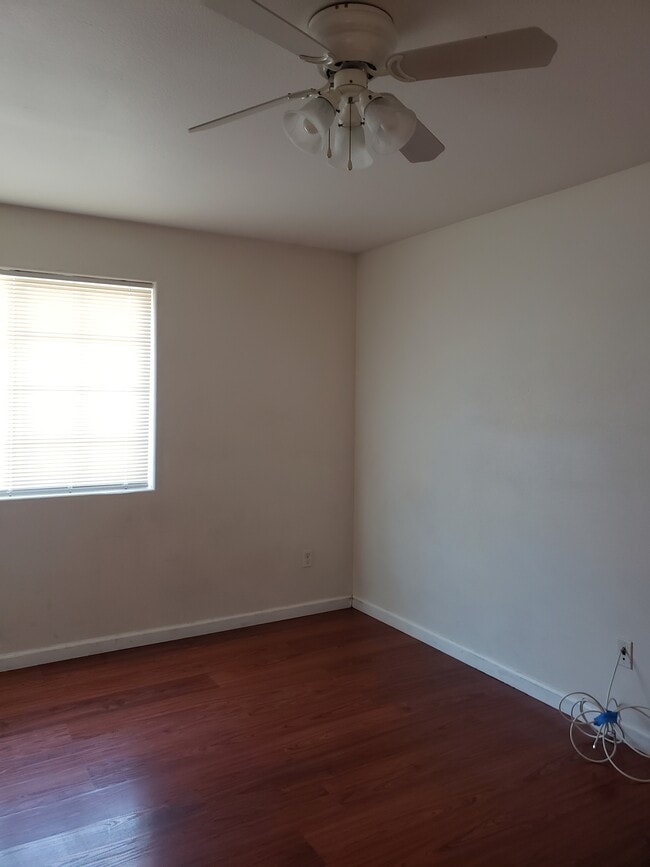 Building Photo - 14811 La Capelle Rd