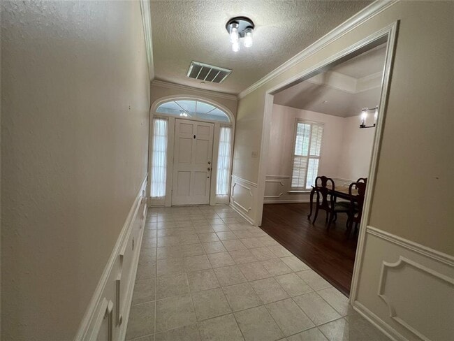 Building Photo - 3350 Shady Hollow Ln