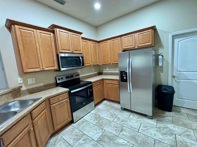 Building Photo - 6074 Serene Pl