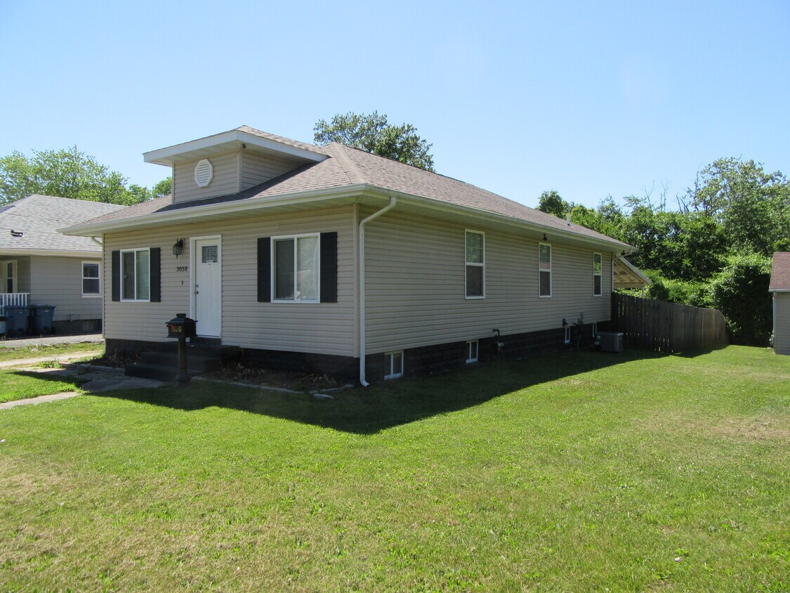 3050 Alby St, Alton, IL 62002 House Rental in Alton, IL