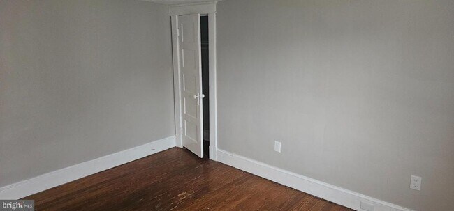 Foto del edificio - 2912 Hillcrest Ave