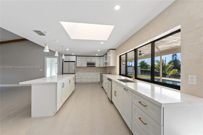 Foto del edificio - 1087 NW 97th Ave