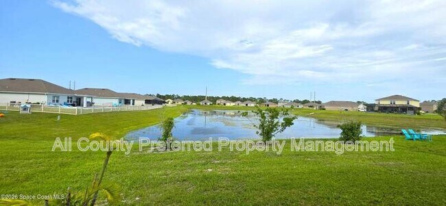 Foto del edificio - 242 Guinevere Dr SW