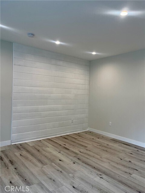 Foto del edificio - 20757 Clark St