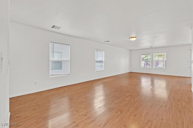 Foto del edificio - 6333 Sycamore Grove Ct