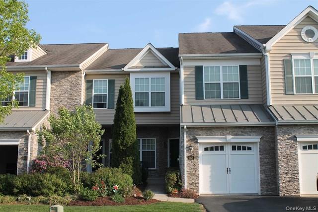 Primary Photo - 955 Huntington Dr