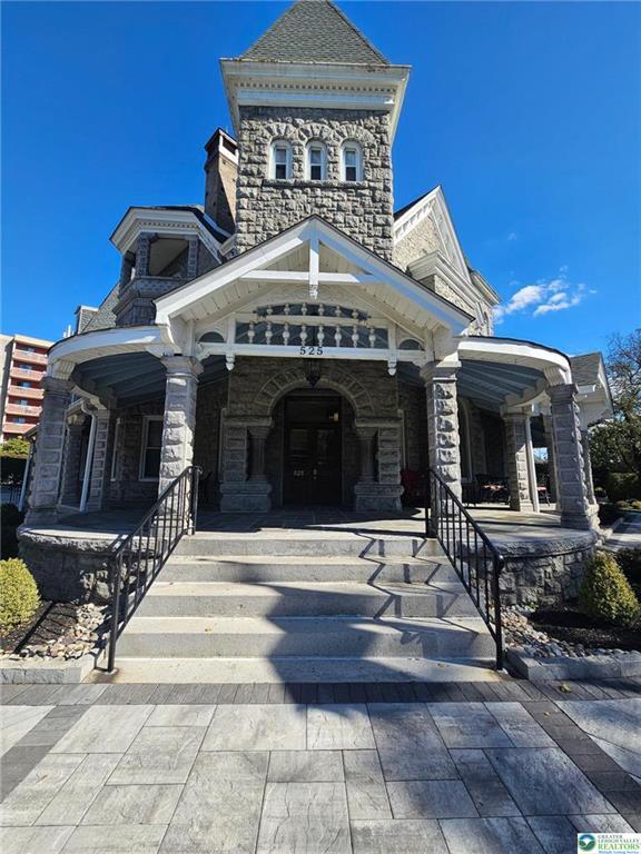 Building Photo - 525 2nd St