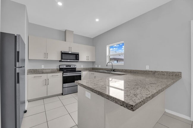 Foto del edificio - 3811 Paola St