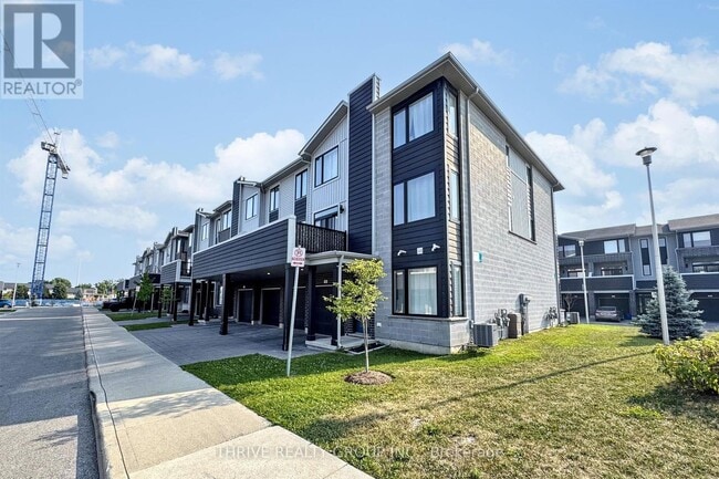 Photo du bâtiment - 177-177 Edgevalley Rd