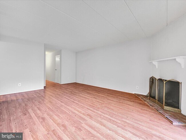 Foto del edificio - 411 Conestoga Rd