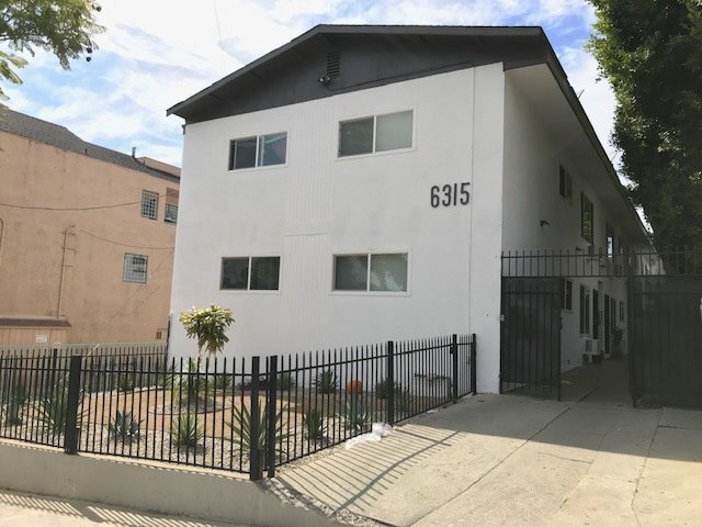 Building Photo - 6315 Aldama St