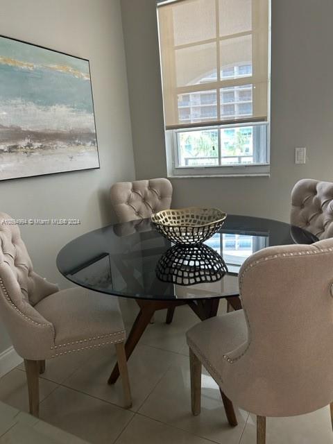 Foto del edificio - 3245 NE 184th St