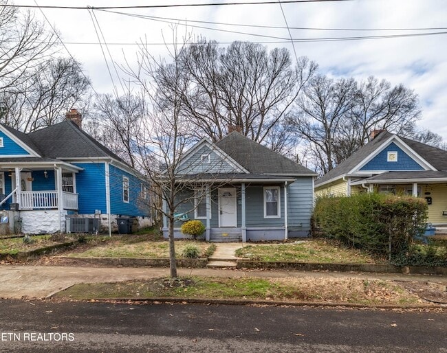 Photo - 1443 N 4th Ave House